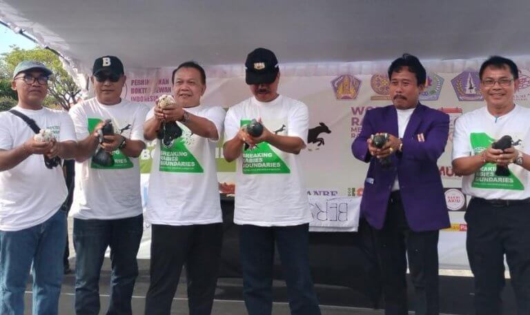 Pemkot Denpasar Komitmen Genjot Vaksinasi Cegah Rabies