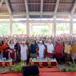 Caption: Paslon Gubernur Bali Nomor 2 Wayan Koster dan Giri Prasta (Koster-Giri) menyampaikan program visioner menyelamatk ban petani dan nelayan di Buleleng. Koster-Giri telah terbukti dan teruji menjalankan sejumlah program pro petani dan Buleleng selama dipercaya memimpin Pulau Dewata Tercinta.