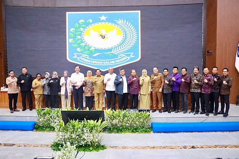 Info Denpasar Soal Pelayanan Berintegritas dan Rakor Digitalisasi Bansos
